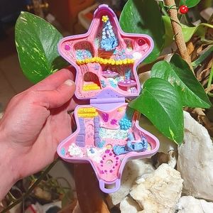 90s Polly pocket, purple star, fairy scene